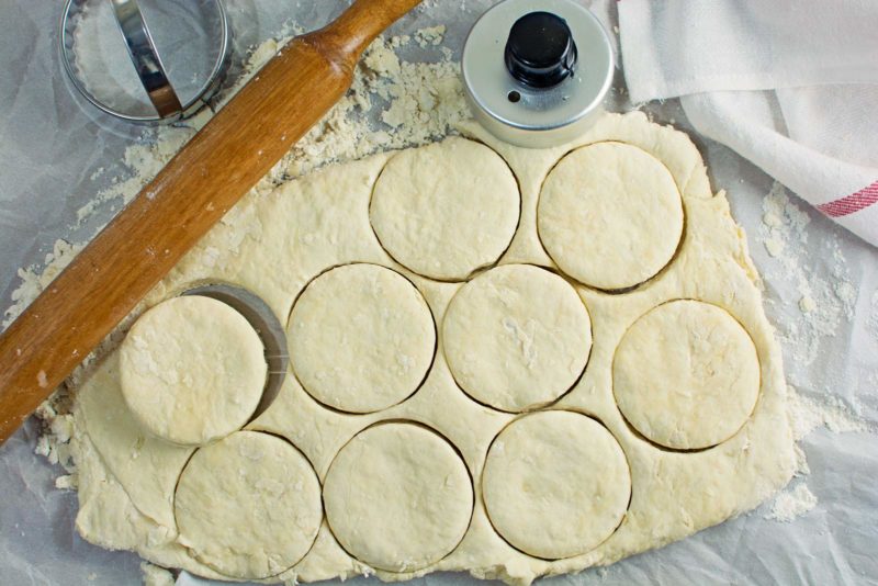 Easy to make, buttery and flaky, Southern Biscuits! Recipe @LittleFiggyFood