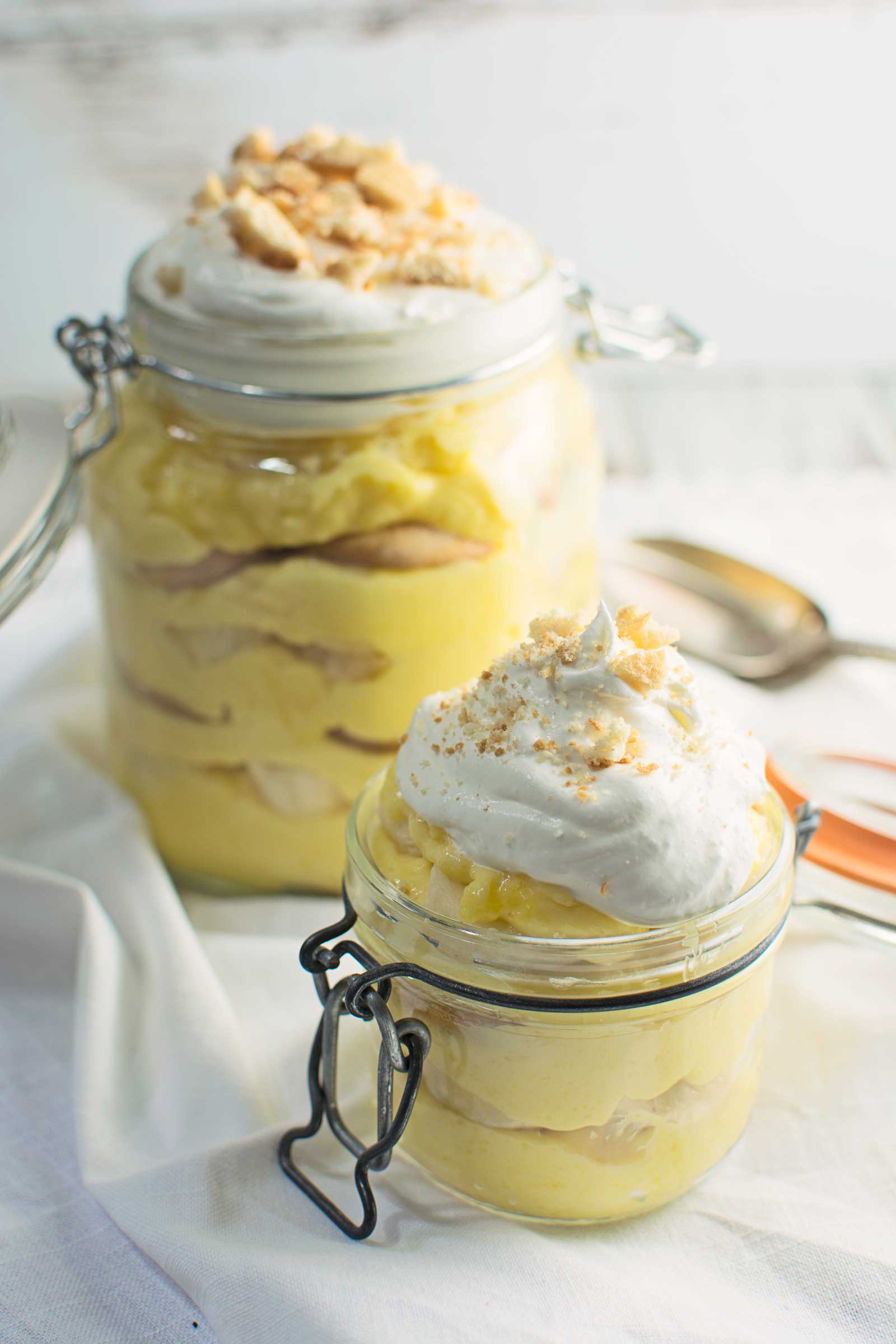 Try this easy to make Banana Pudding! Creamy, full of bananas and layered with crunchy vanilla wafers. Recipe @LittleFiggyFood