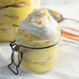 Try this easy to make Banana Pudding! Creamy, full of bananas and layered with crunchy vanilla wafers. Recipe @LittleFiggyFood