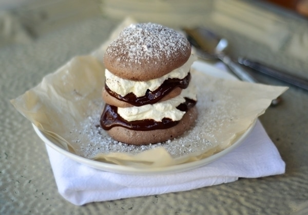 Chocolate Pavlova 