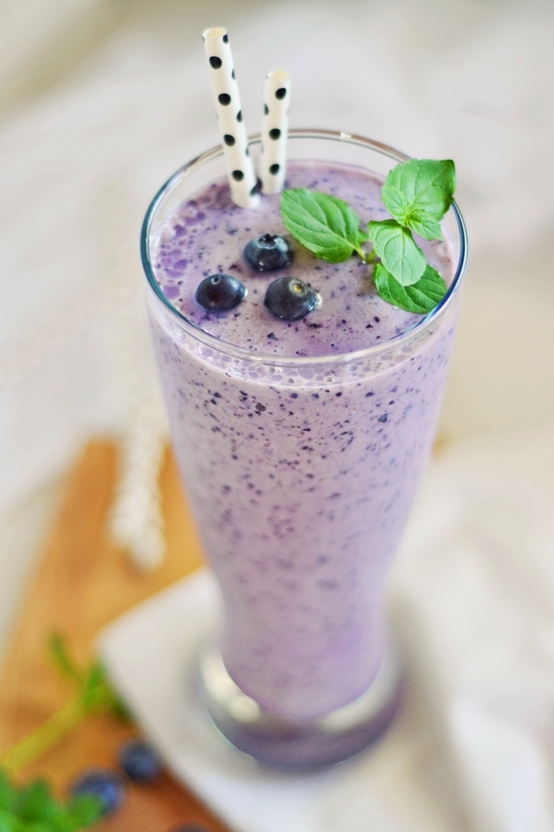 Blueberry-Smoothie-@LittleFiggyFood-#SummerDrinks-#Smoothies