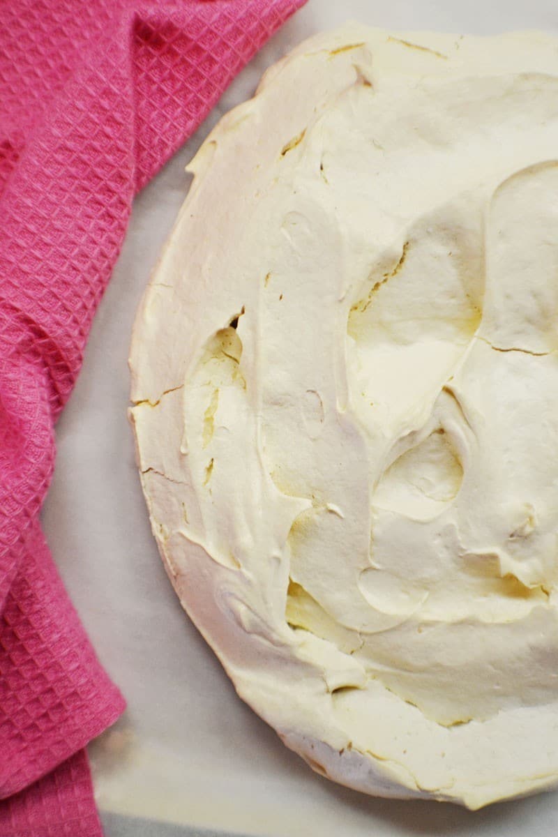 #Pavlova - @LittleFiggyFood