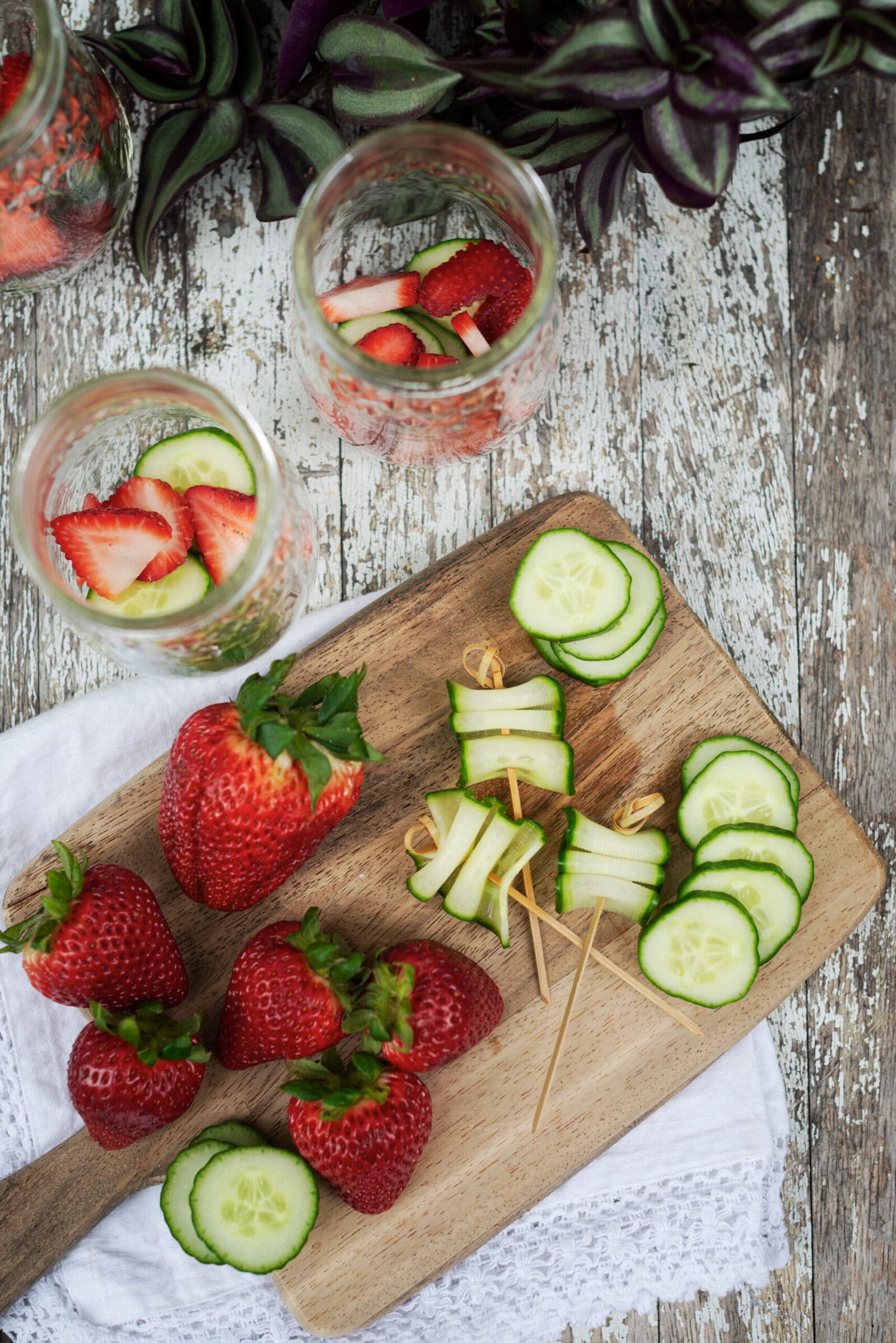 Making a sparkling strawberry refresher