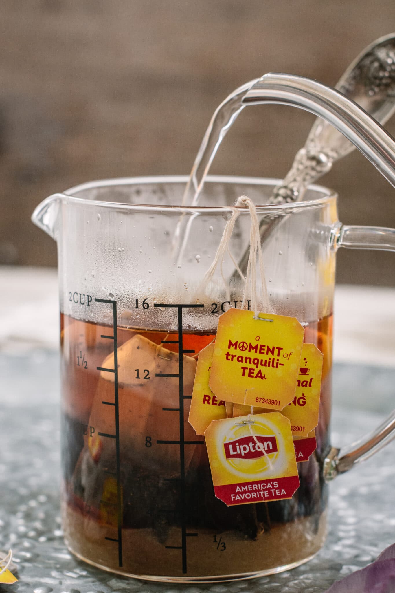 Brewing Lipton Sweet Iced Tea