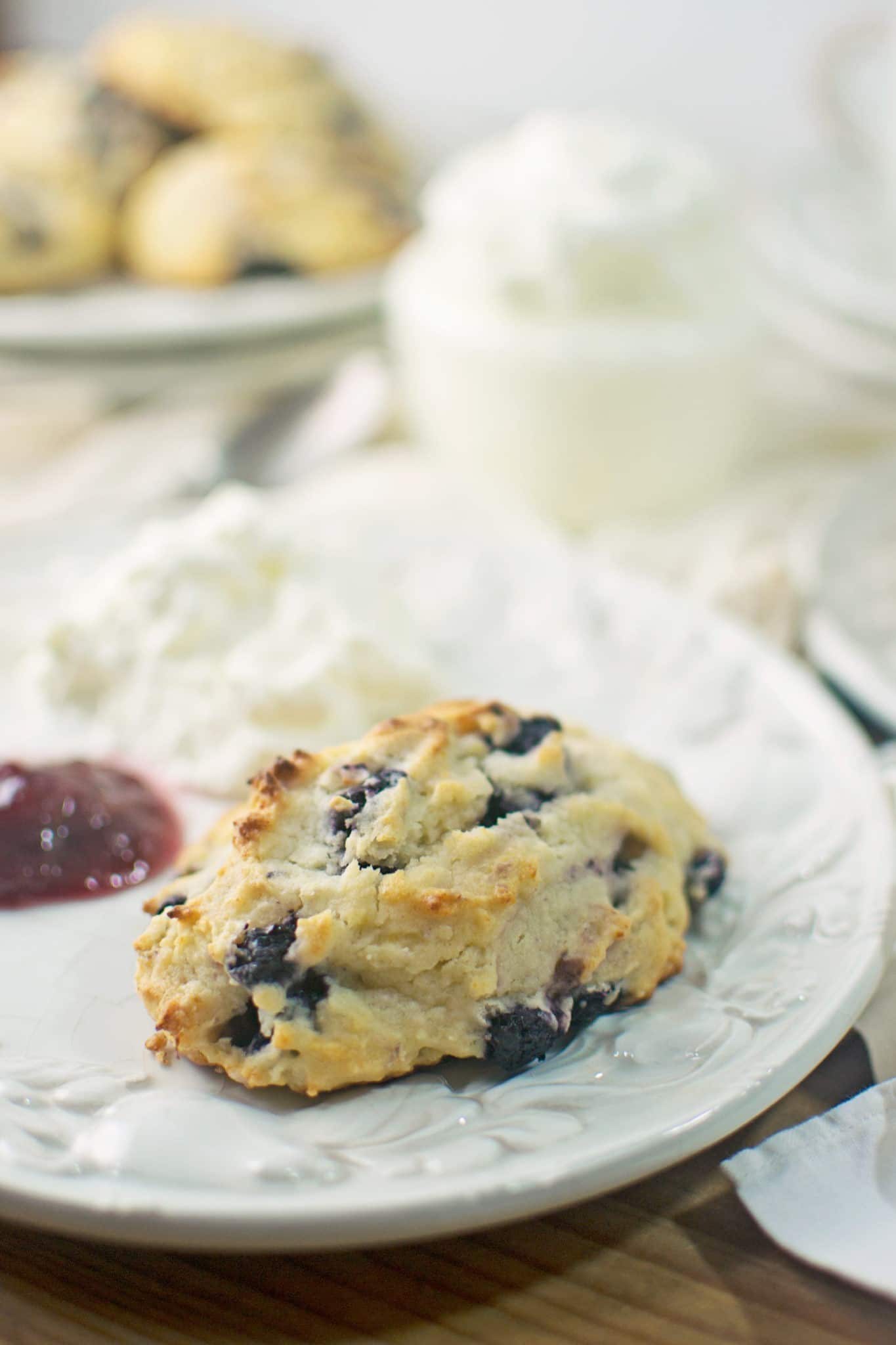 Blueberry Lemon Ricotta Scones - #Scones - @LittleFiggyFood