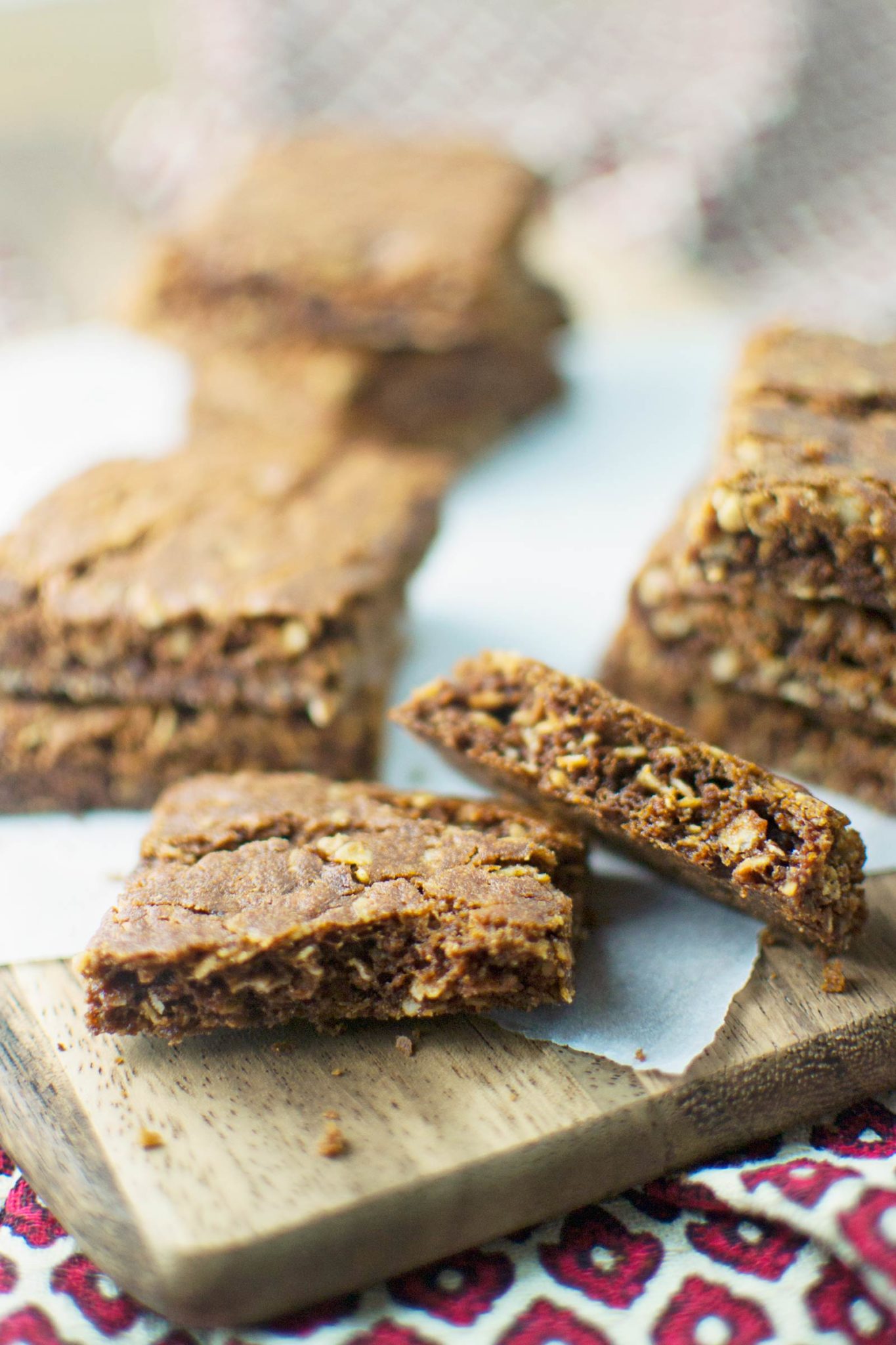 Ginger Snap Bars - @LittleFIggyFood - #GingerBread