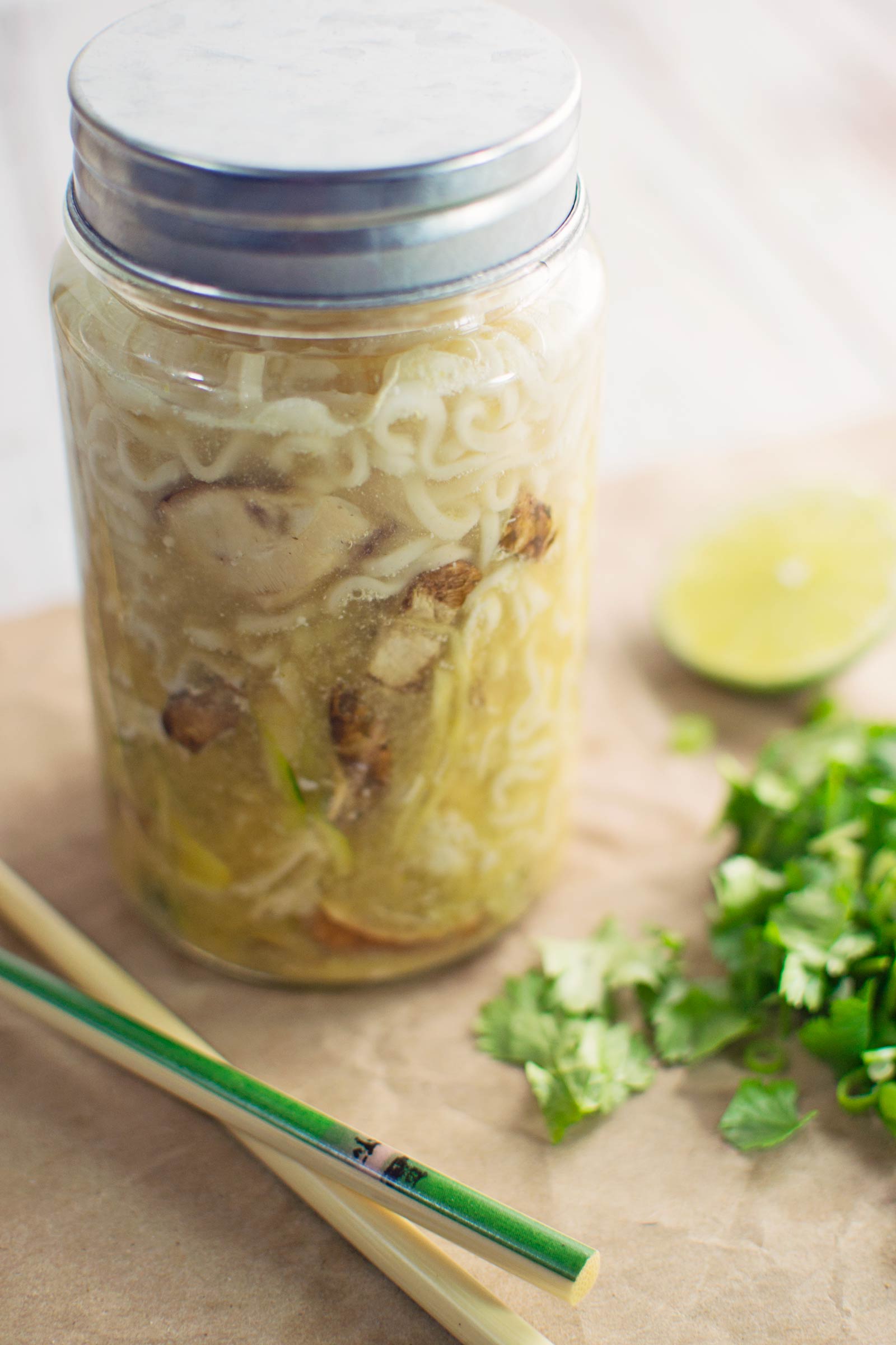 Thai Chicken Instant Pot Noodles - #InstantNoodles - @LittleFiggyFood - Easy to make and full of flavor, the perfect DIY and portable lunch, instant pot noodles.