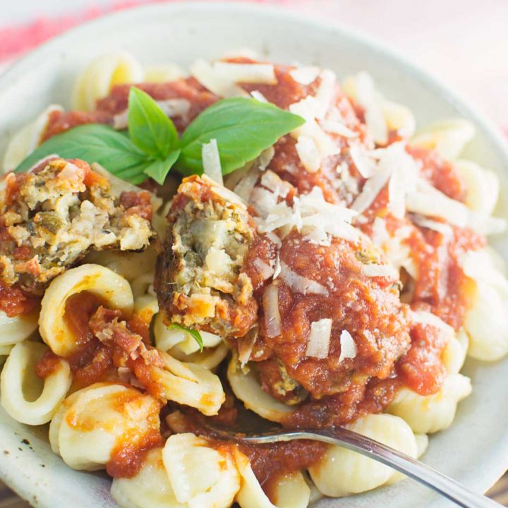 For a meatless alternative to the beloved meatballs, try these Ratatouille inspired Veggie Balls with your favorite sauce & pasta. Recipe found @LittleFiggyFood