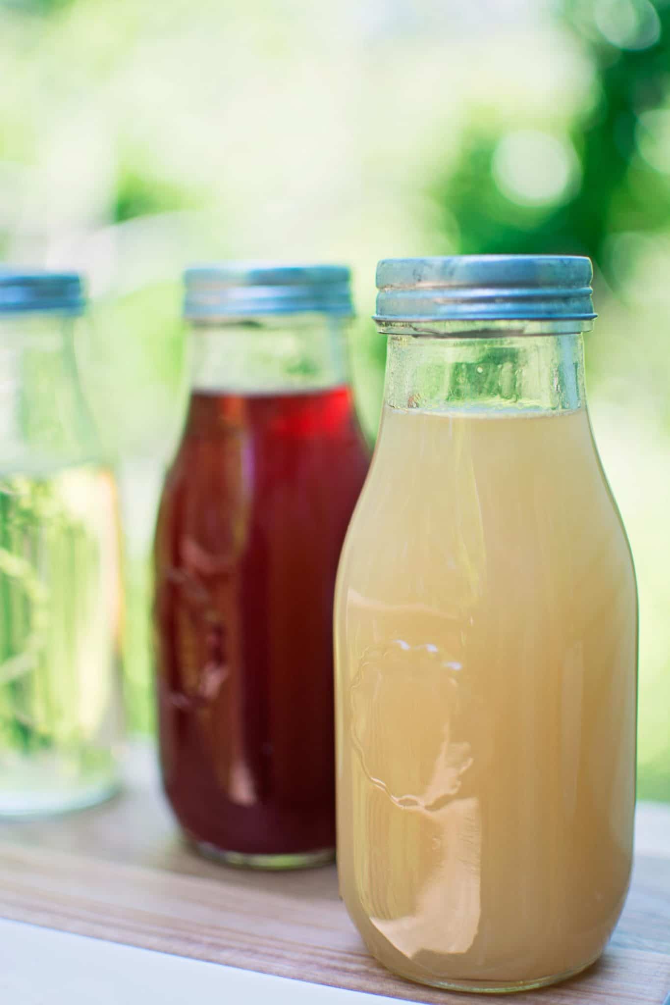 Flavored Simple Syrups - perfect for flavoring your drinks and drizzling over desserts! From basic simple syrup to ginger beer and everything in between. Recipe @LittleFiggyFood