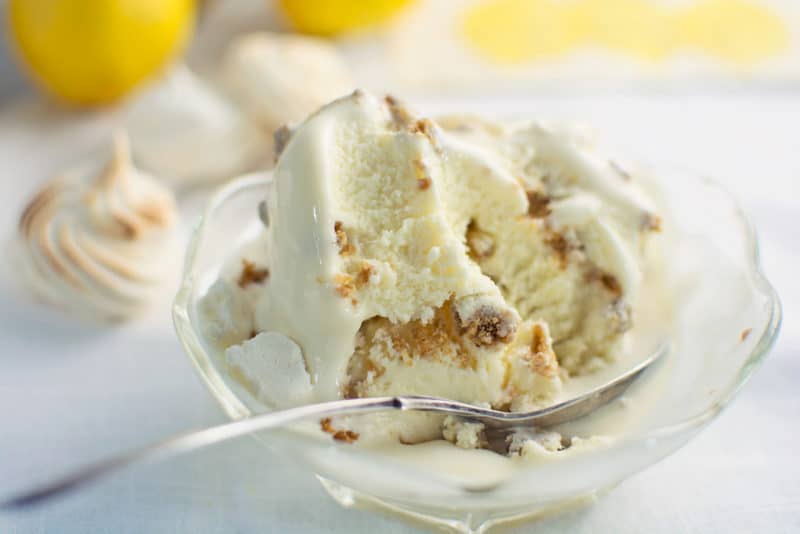 Icebox Lemon Pie Ice Cream with buttery graham cracker crumbs & crunchy Meringues to finish it off. Recipe by @LittleFiggyFood