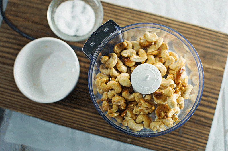 Quick & Easy to make Roasted Cashew Butter with Honey. Recipe at @LittleFiggyFood