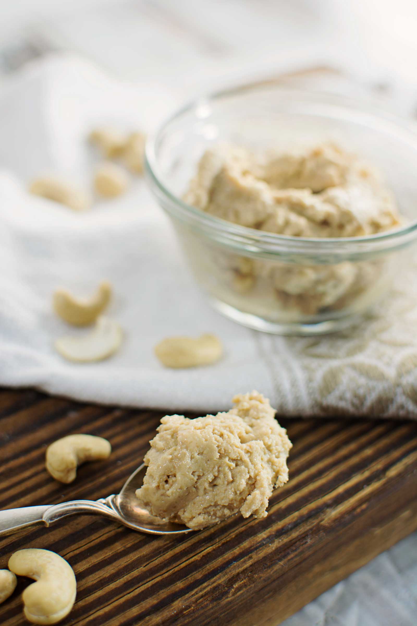 Quick & Easy to make Roasted Cashew Butter with Honey. Recipe at @LittleFiggyFood