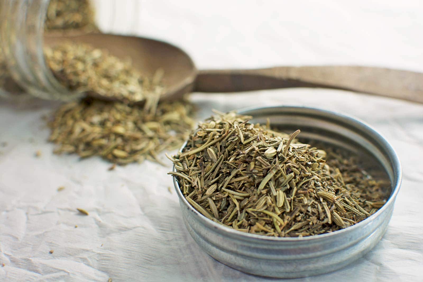An all rounder herbal blend, Herbes de Provence. Recipe from @LittleFiggyFood