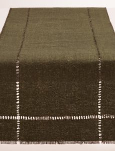 jute-table-runner