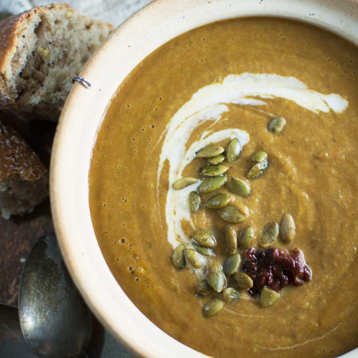 Warm up with this Chipotle Pumpkin Soup and enjoy! Recipe @LittleFiggyFood