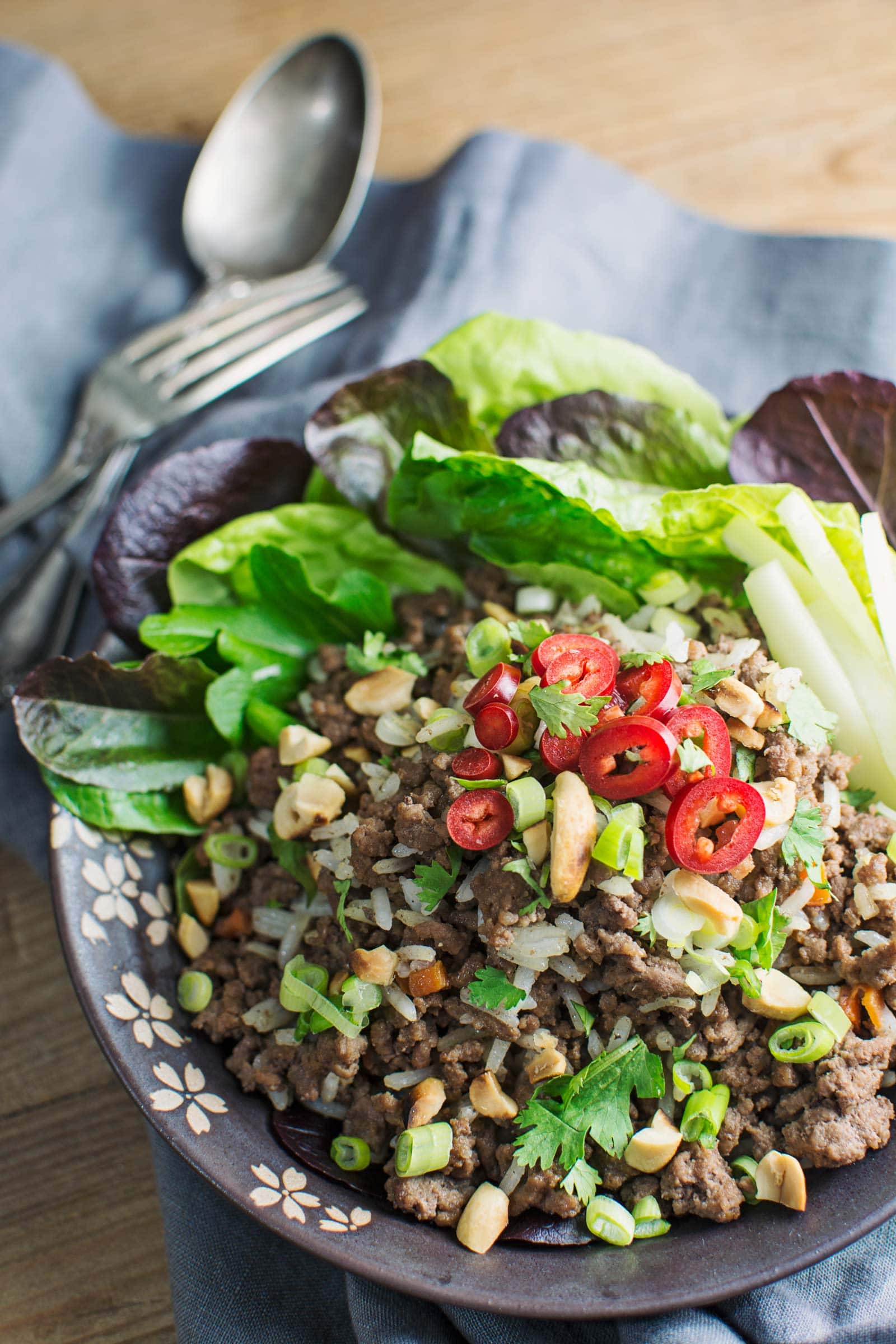 Enjoy this easy to make, Asian Inspired Ginger Beef Salad Bowl! Recipe @LittleFiggyFood