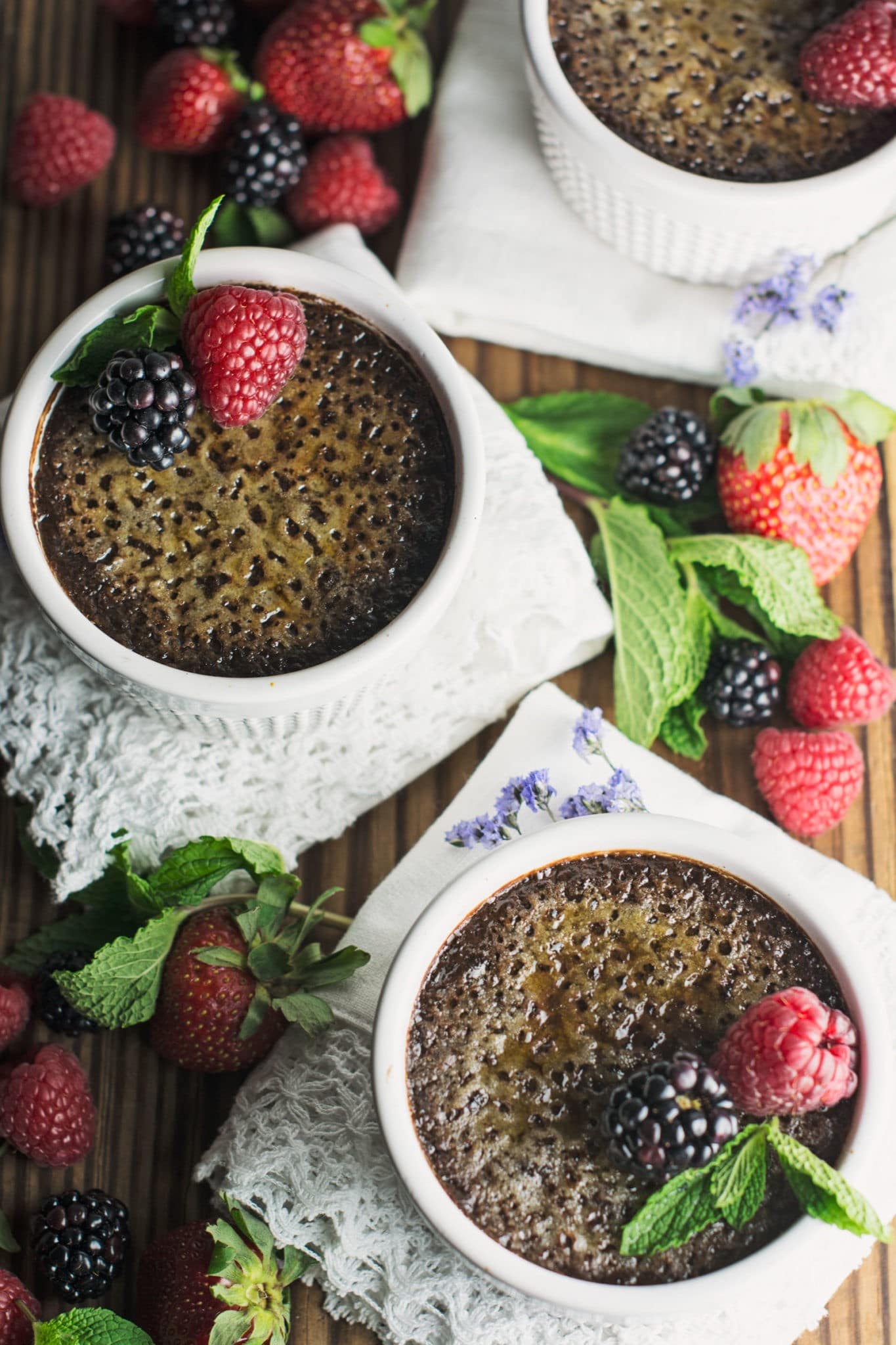 Decadent. Indulgent. Chocolate Crème Brûlée! Recipe @LittleFiggyFood