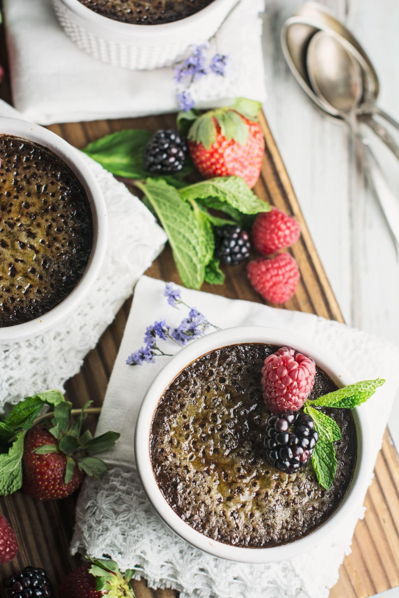 Decadent. Indulgent. Chocolate Crème Brûlée! Recipe @LittleFiggyFood