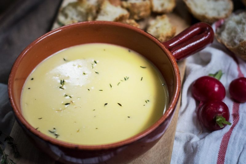 Completely yum, this easy to make Beer Cheese Fondue recipe is perfect for any get together, any time of year! Recipe@LittelFiggyFood