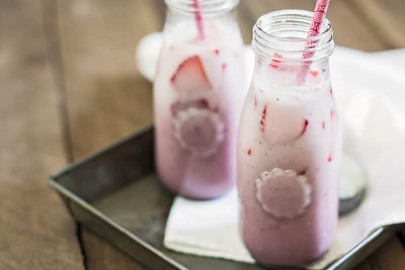 Try this easy to make, Hibiscus Strawberry Iced Latte. It's my version of the Starbucks favorite, the Pink Drink that's on their (seasonal) menu. It's so, good and has plenty of creamy coconut milk and fresh strawberries. Get the recipe @LittleFiggyFood.