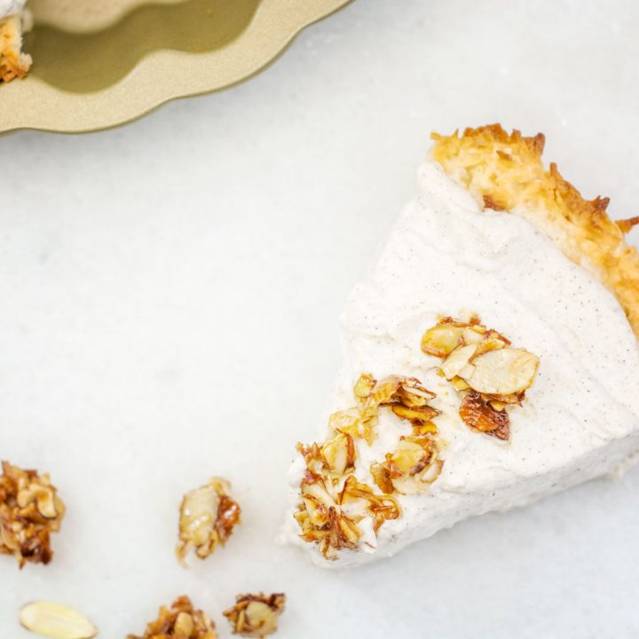 Chai Coconut Macaroon Pie