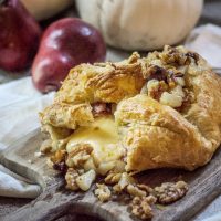 Baked Gouda with Prosciutto and Warm Pear Compote