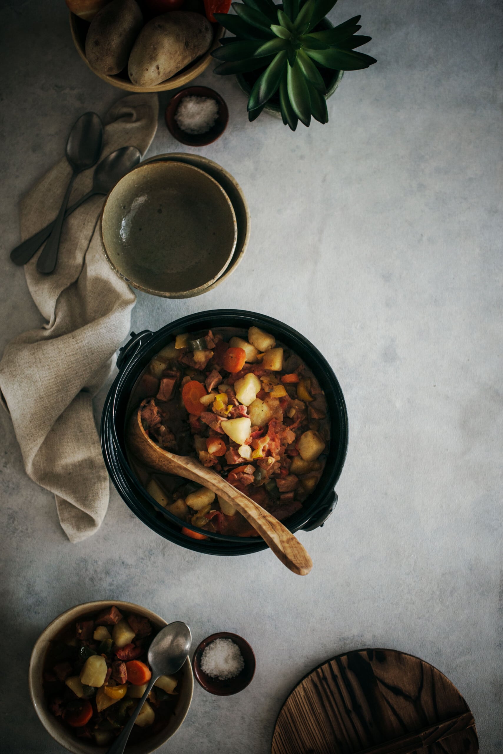 Hot Pot with Smoked Turkey and Potatoes